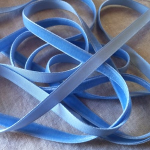 Ruban de velours vintage des années 40, bleu fleur 3/8 po.