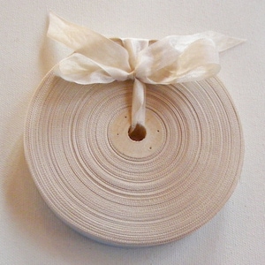 Vintage Frans geweven lint uit de jaren 30 en 40 - hoedenplank - 5/8 inch romigbeige
