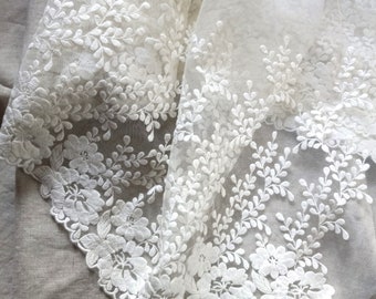 Vintage 1940's 13 Inch French Sheer Embridered White Lace Trim Edging