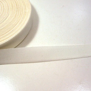 Nastro vintage in grosgrain Petersham francese degli anni '30 e '40 da 7/8 pollici più morbido avorio
