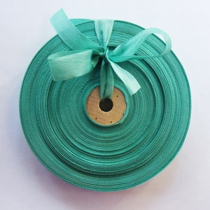 Ruban tissé français vintage des années 30 et 40 - stock de modistes - magnifique vert aqua de 5/8 pouces