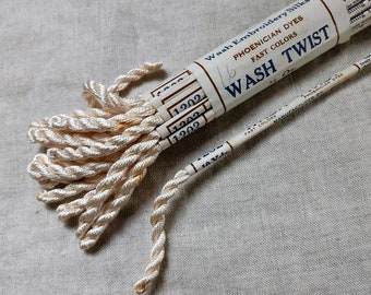 Antico filo da ricamo in seta anni '30 Belding Etching Wash Silk Softest Ivory 1202