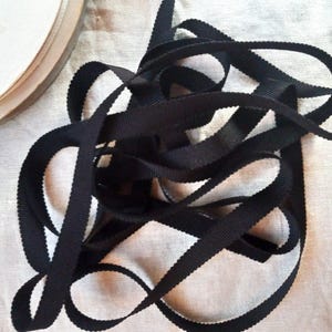 Nastro vintage in grosgrain di seta francese Petersham degli anni '30-'40, 3/8 pollici, nero