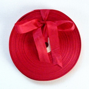 Ruban tissé français vintage des années 30 et 40 - Stock de modistes - 5/8 pouces Royal Red