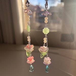 Lotus beaded phone charm