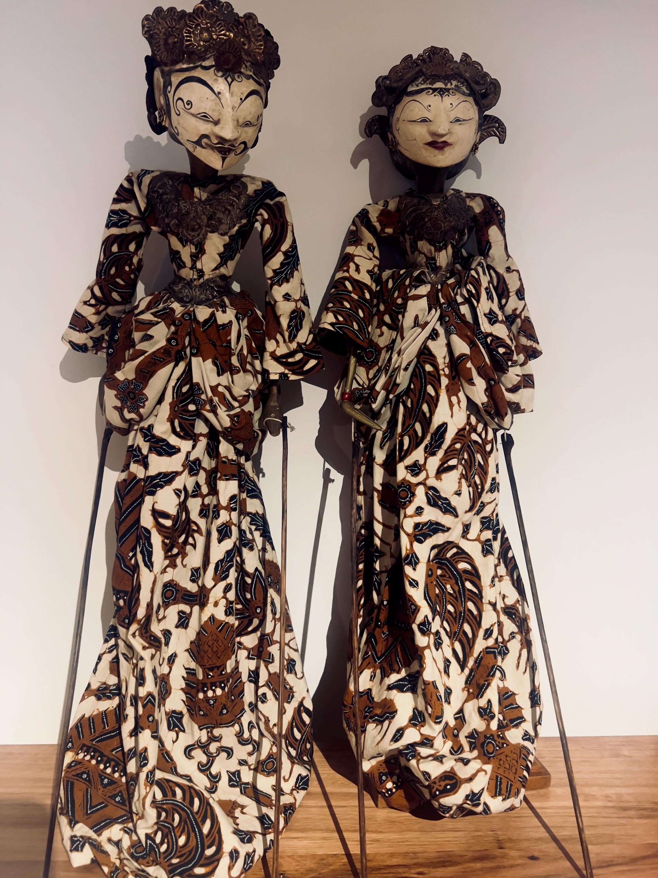 インドネシア　ワヤン人形2体（RAMA、SHINTA） インドネシア ワヤン人形2体（RAMA、SHINTA） Indonesia ワヤン（影絵