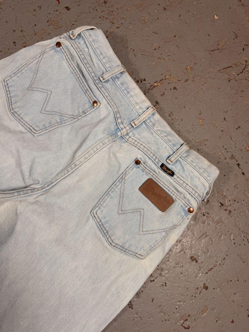 Vintage Wrangler Light wash Denim Jeans image 2