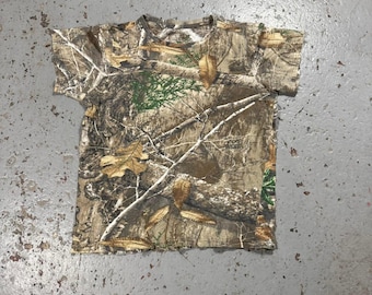 Vintage realtree tee