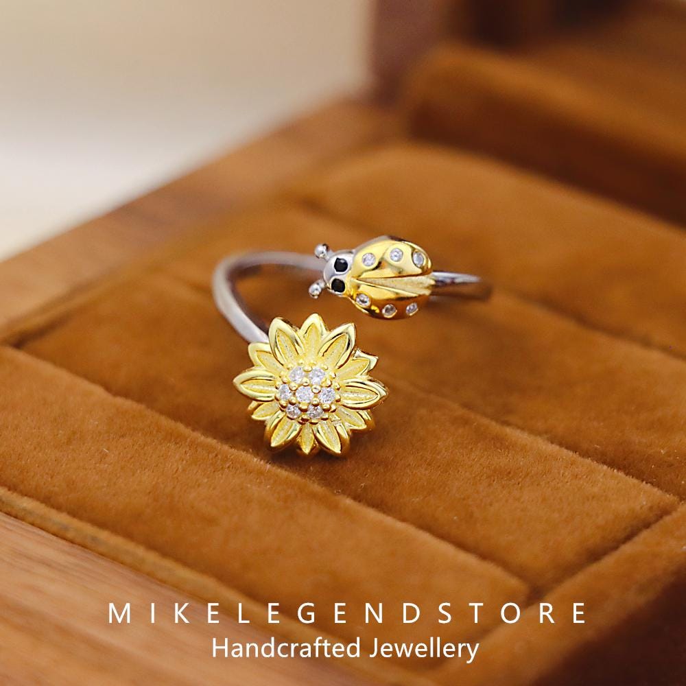 S925 Sterling Silver Ring With Ladybug and Rotating Sunflower