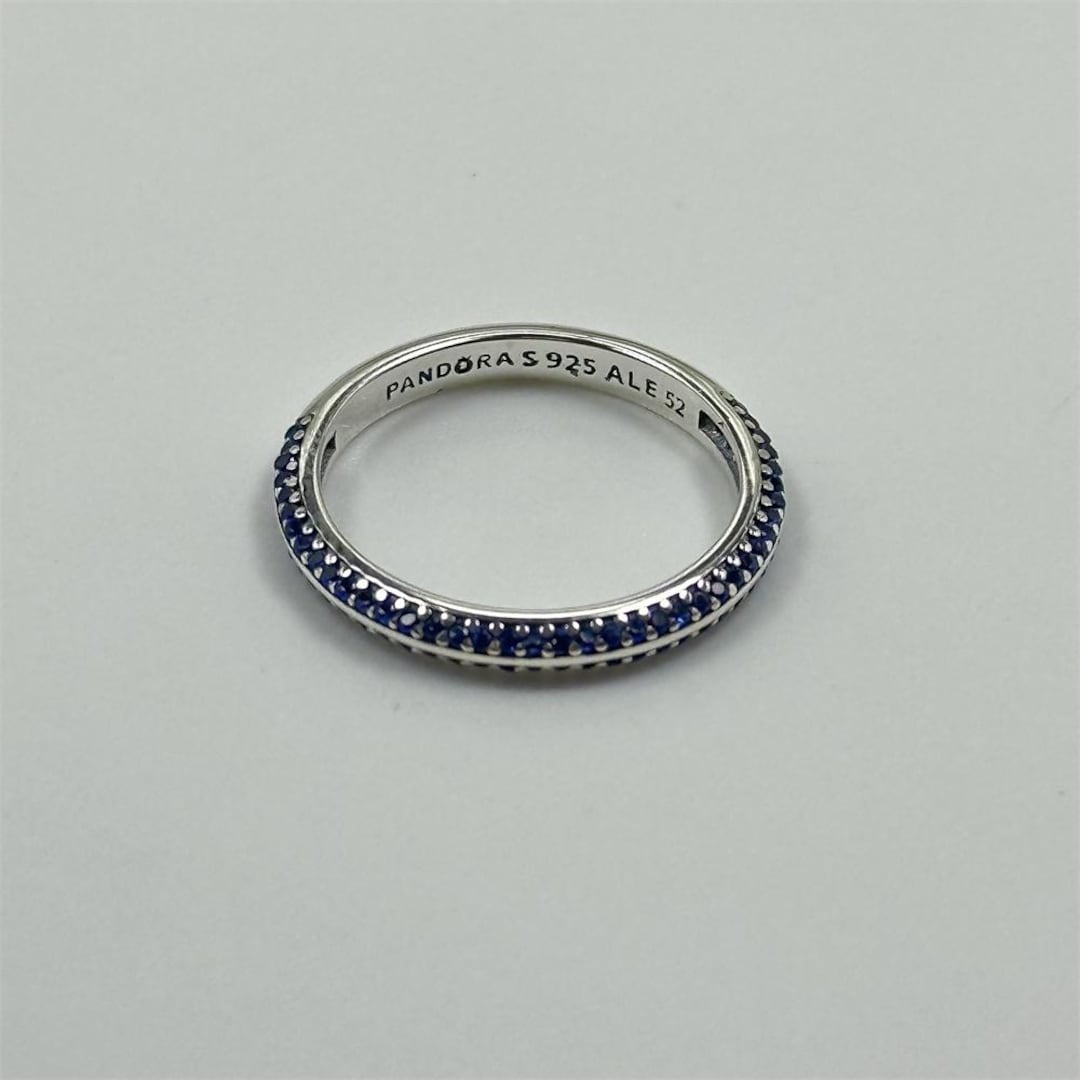 PANDORA Bague en argent pour femme pavée de bleu France