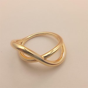 PANDORA ESSENCE Gold Organically Shaped Infinity Ring
