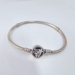 Pandora Blumenspange Armband Poetische Blüte 18 cm ALE 925