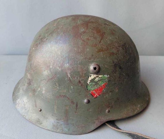 RAR WW  Stahlhelm M36 m. Wappen Königliche Armee