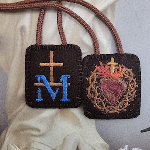 Embroidered Brown Scapular*100% Woven Wool*Sacred Heart Jesus with Marian Cross*Rugged 16&quot; 325 Paracord Straps*Traditional Catholic Devotion