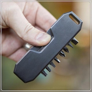 New creative EDC pocket tool se creative outdoor multi-function mini tool screwdriver with drill bit daily storage portable set gift for dad