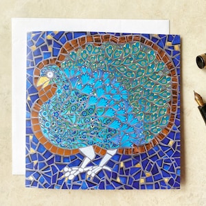 Biglietto d'auguri con mosaico di pavone, vuoto all'interno ~ Immagine dal mosaico originale di uccelli del sud ~ Biglietto quadrato ~ Biglietto d'auguri turchese e blu