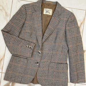 Blazer vintage Burberry en laine, fabriqué en Angleterre, motif pied-de-poule, taille S femme, coupe classique.