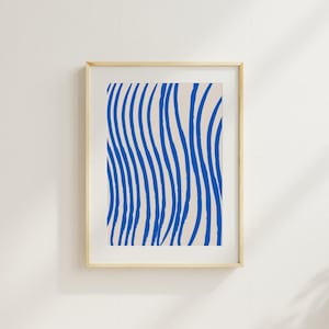 Könnte beinhalten: Ein gerahmter Druck mit weißem Hintergrund und blauen Wellenlinien.