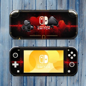 Switch Lite Skin - Vollflächiges Design mit stilvollen Spielkarten. Schützen, personalisieren und verleihen Sie Ihrer Spielkonsole eine einzigartige Note