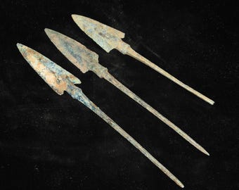 3 grote oud-romeins bronzen pijlpuntspeerpunten circa 1e-3e eeuw CE