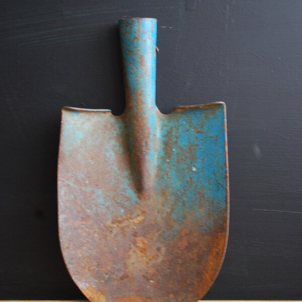 Garden Shovel  Blade Aqua  Antique Turquoise