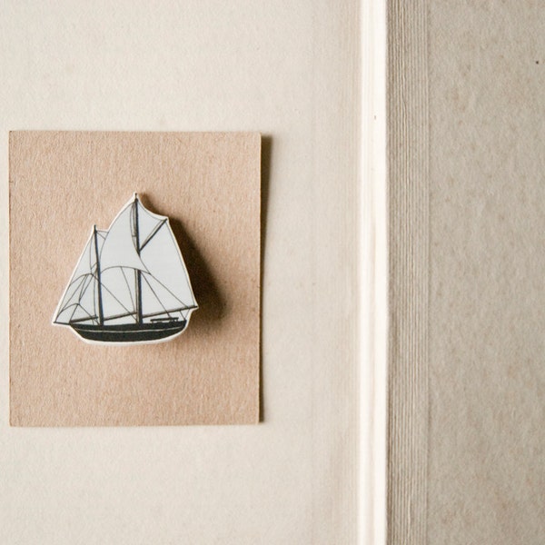 Sail away with me - ship brooch