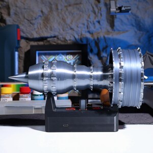 TR900-serie turbofanmotormodel 3D-geprint display Zeer nauwkeurige elektrische motorreplica Realistische schaal kerstcadeau Luchtvaartfans afbeelding 6