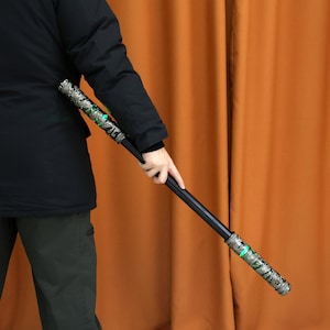Monkey King Ruyi Jingu Bang extendable staff with air-control technology, colorful LED lights, rechargeable Type-C battery, dynamic sound effects, and a perfect cosplay or gaming accessory for fans of Sun Wukong and Black Myth Wukong.