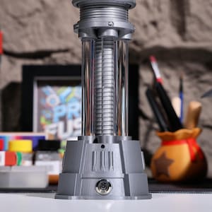 Torre Prisma de Alerta Roja coleccionable: decoración de escritorio retro PLA impresa en 3D, torre de defensa, pieza de exhibición para un regalo único de Navidad para gamers. imagen 10