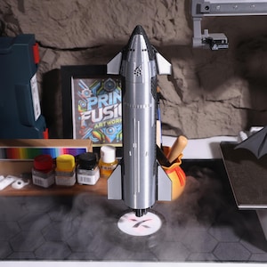 Starship Humidifier with Mist Effect - SpaceX Inspired Rocket Decor, 3D Printed Rocket Launch Light Desktop Gift for Space Lovers Decor Gift