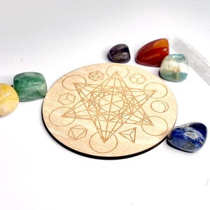 Crystal Grid Kit with Metatron’s Cube | 4” Wooden Grid, Selenite Stick & 6 Tumbled Stones | Energy Amplifier Set for Manifestation