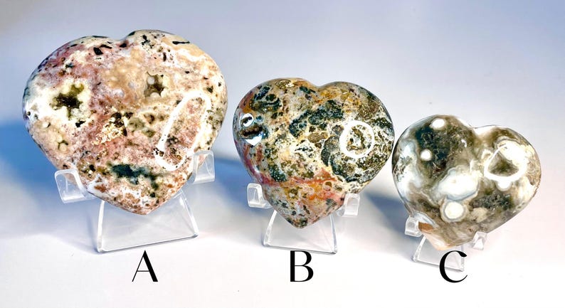 Crystal Ocean Jasper Heart: Madagascar Orbicular Stone, Boho Shelf Decor or Home Accent, Stocking Stuffer for Nature Lover Bild 8