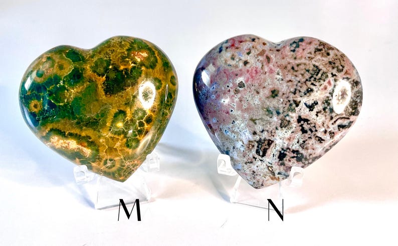 Crystal Ocean Jasper Heart: Madagascar Orbicular Stone, Boho Shelf Decor or Home Accent, Stocking Stuffer for Nature Lover Bild 6