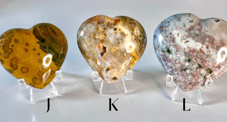 Crystal Ocean Jasper Heart: Madagascar Orbicular Stone, Boho Shelf Decor or Home Accent, Stocking Stuffer for Nature Lover Bild 3