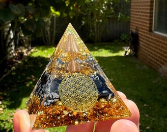 Handmade Orgonite Pyramid 50mm