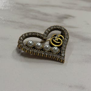 VTG GG Gucci Vintage Gold Heart Brooch Rhinestones Pearl Logo GG Pin Monogram