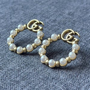 VTG Gucci GG Monogram Designer Vintage Golden Earrings White Pearls Studs GG Circle Logo