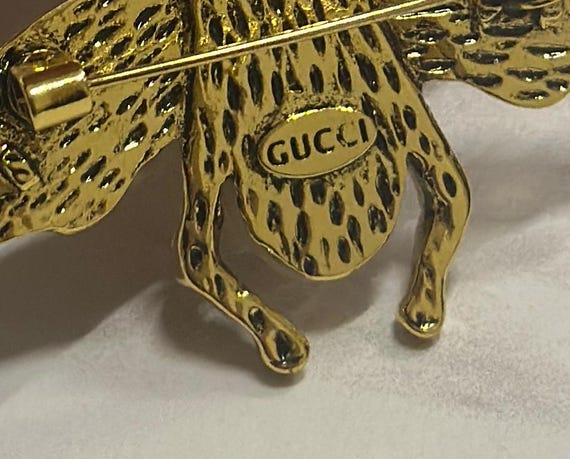 高感度ショップで2023年売れたブランド Fly Brooch Bee Gold Vintage GG Gucci VTG Pin Monogram GG アクセサリー