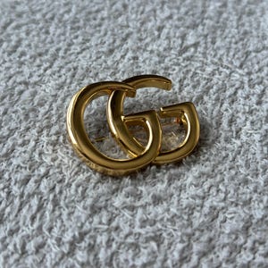VTG GG Gucci Vintage Golden Brooch Steel GG Monogram Logo Pin Luxury Accessories