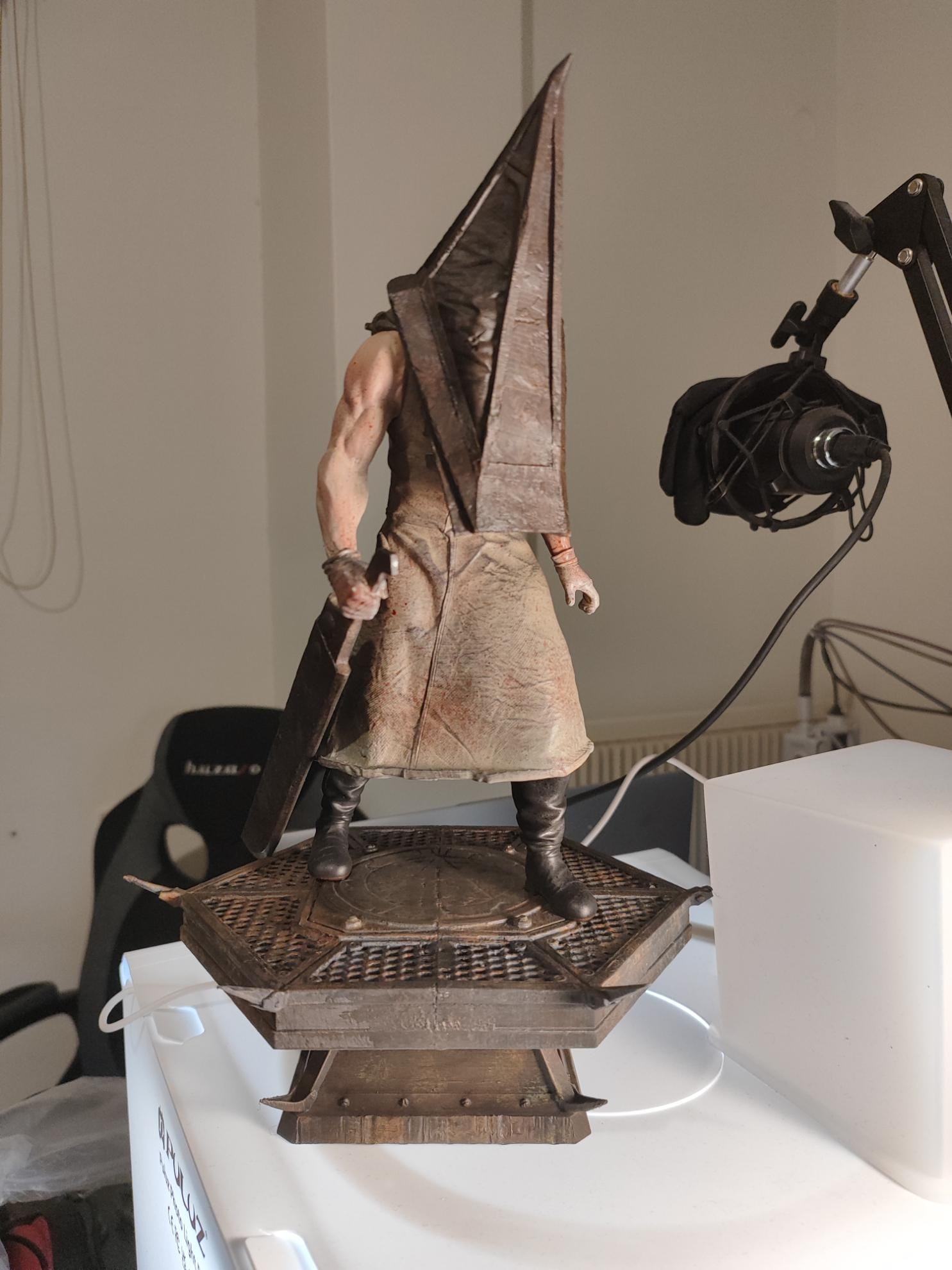 Pyramid Custom Pyramid Head Custom Figure - Etsy Canada