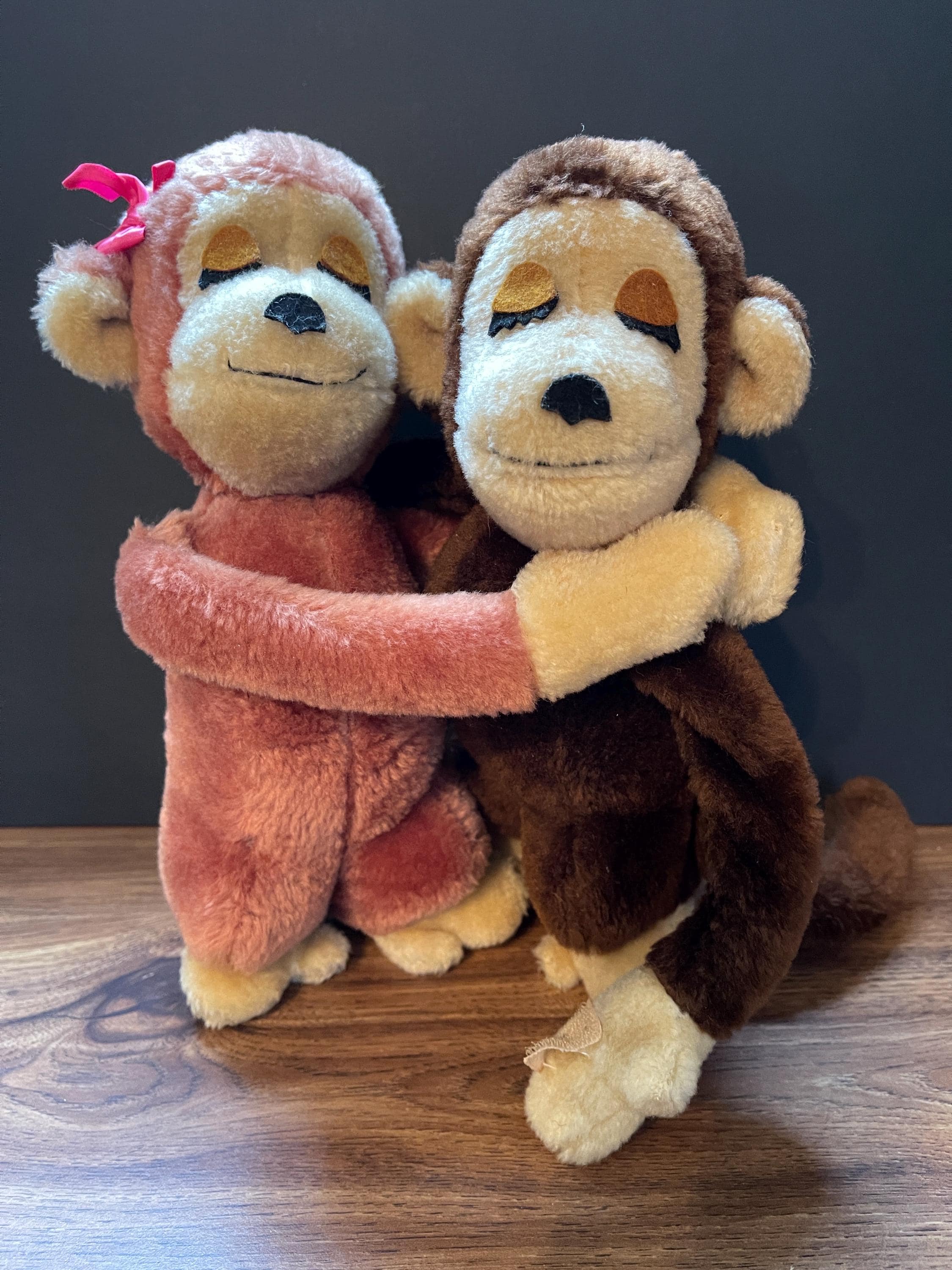 Dakin 1976 Hugging Stuffed Monkeys an Adorable Pair-bonded Set