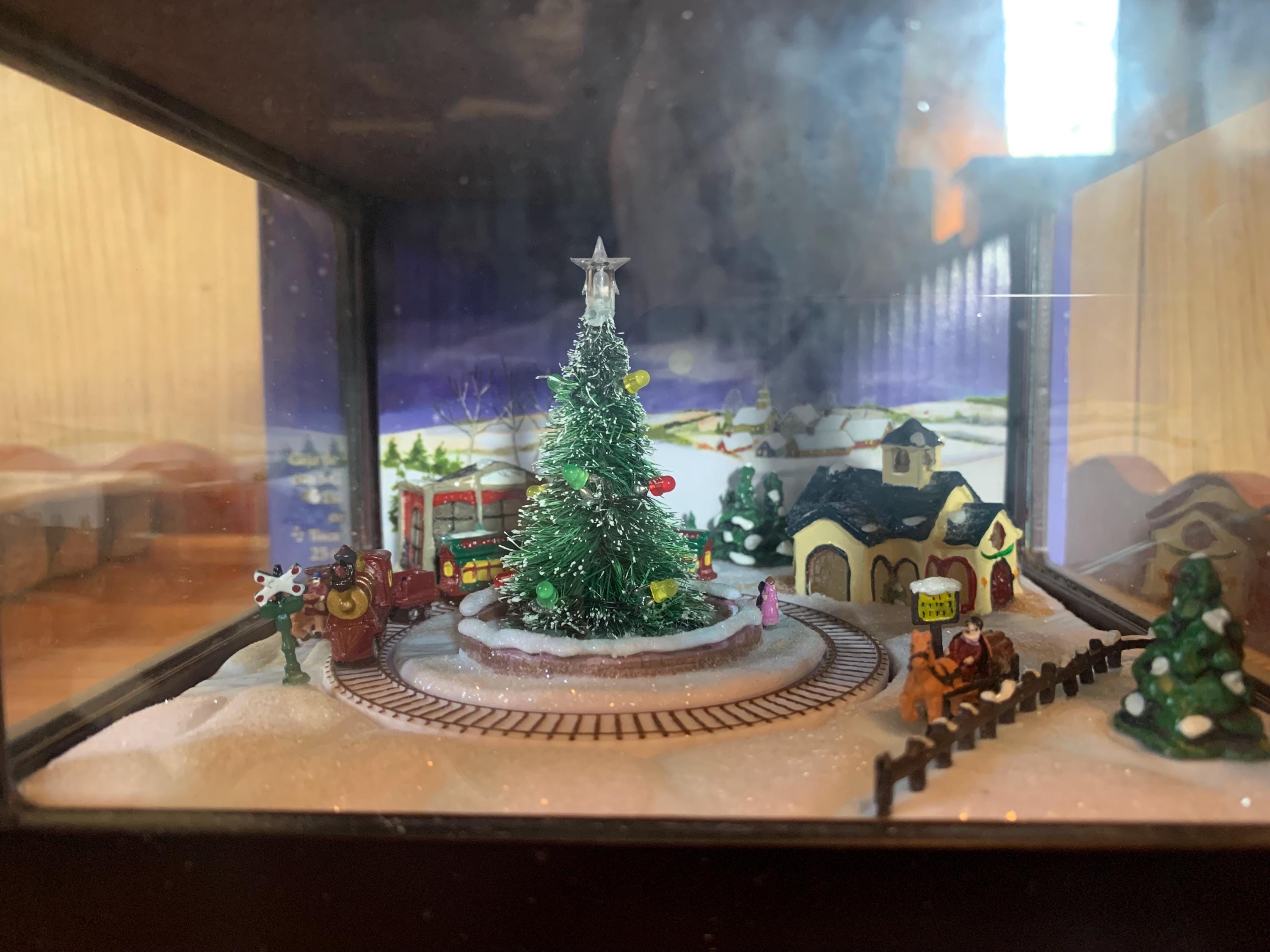 Mr. Christmas Animated Bells Music Box With Xmas Train - Etsy Canada