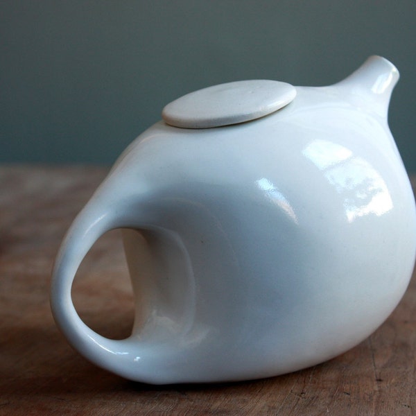 Creamy Teapot & Tea Bowls RESERVED FOR CARRIEL