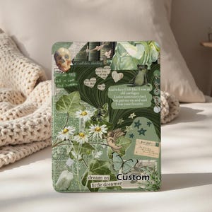 以下が含まれることがあります： 花、蝶、星、テキストなど、さまざまな画像が組み合わされた緑と白のコラージュ。テキストには、「I love you」、「dream on little dreamer」、「Custom」が含まれています。