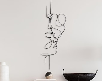 Couple Kiss Metal Wall Art | Romantic One Line Decor