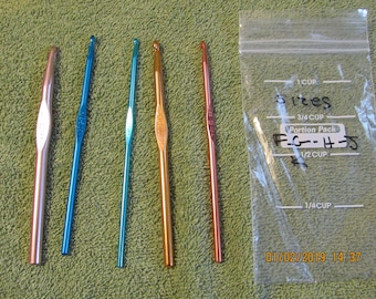 Set of crochet hooks used