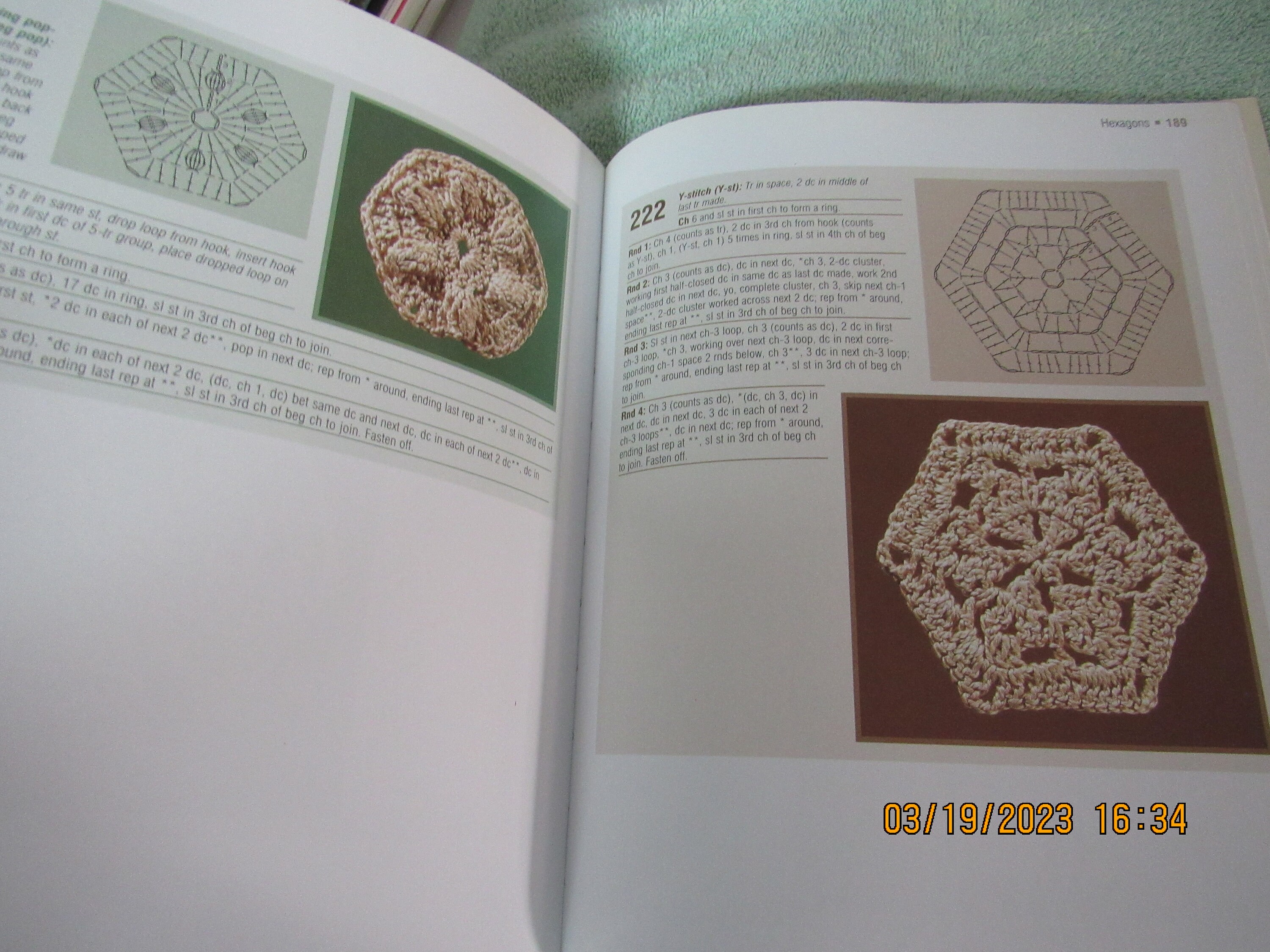 Complete Book Of CROCHET-STITCH DESIGNS By Linda P. Schapper Paper Back  1985.