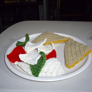 pattern-Gilled Cheese Sandwich and Nachos