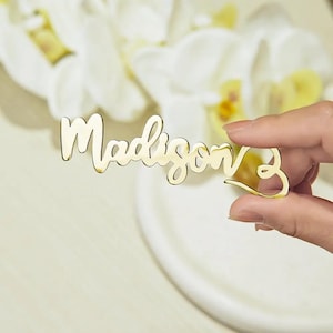 Marque-places de mariage personnalisés Cartes de nom de table en acier inoxydable Décoration de table de mariage Couvert de réception Plaques de nom gravées découpées au laser