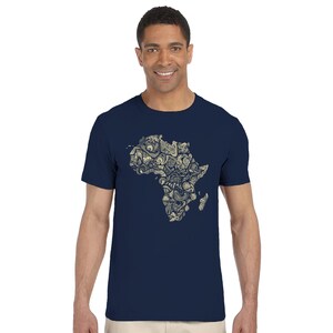Célébrez le patrimoine : t-shirt avec impression d'art carte de l'Afrique - design audacieux, doux et unique